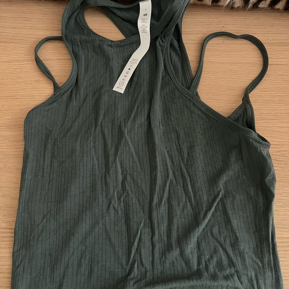 Lululemon Women's Green Ribbed Tank Top - Picture 4 of 4